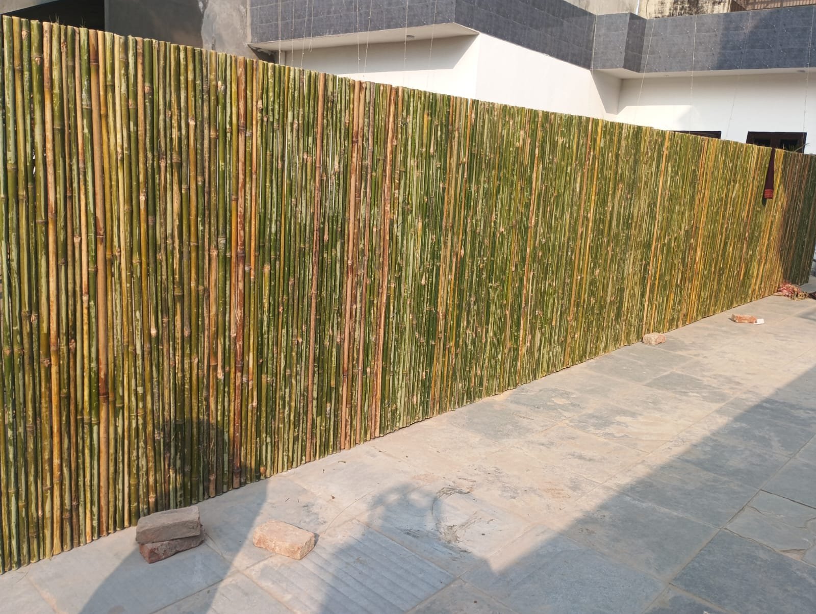 Eco-friendly solid bamboo stick boundary partition wall for terrace and villa gardens